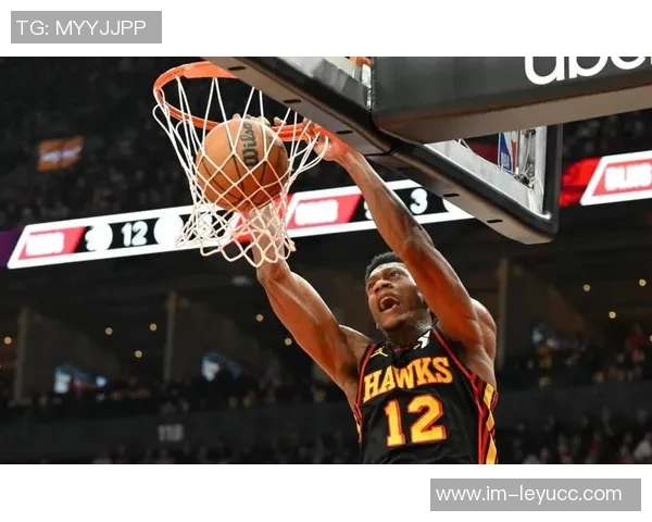 亨特表现出色三分球命中率高达57贡献17分4篮板4助攻正负值正面